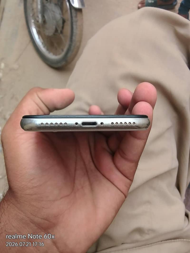 Apple iPhone X 0