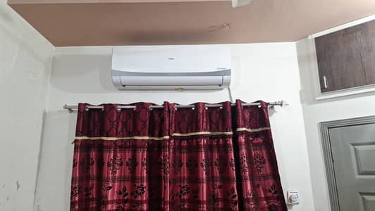 Haier 1.5 ton 2 Season used only