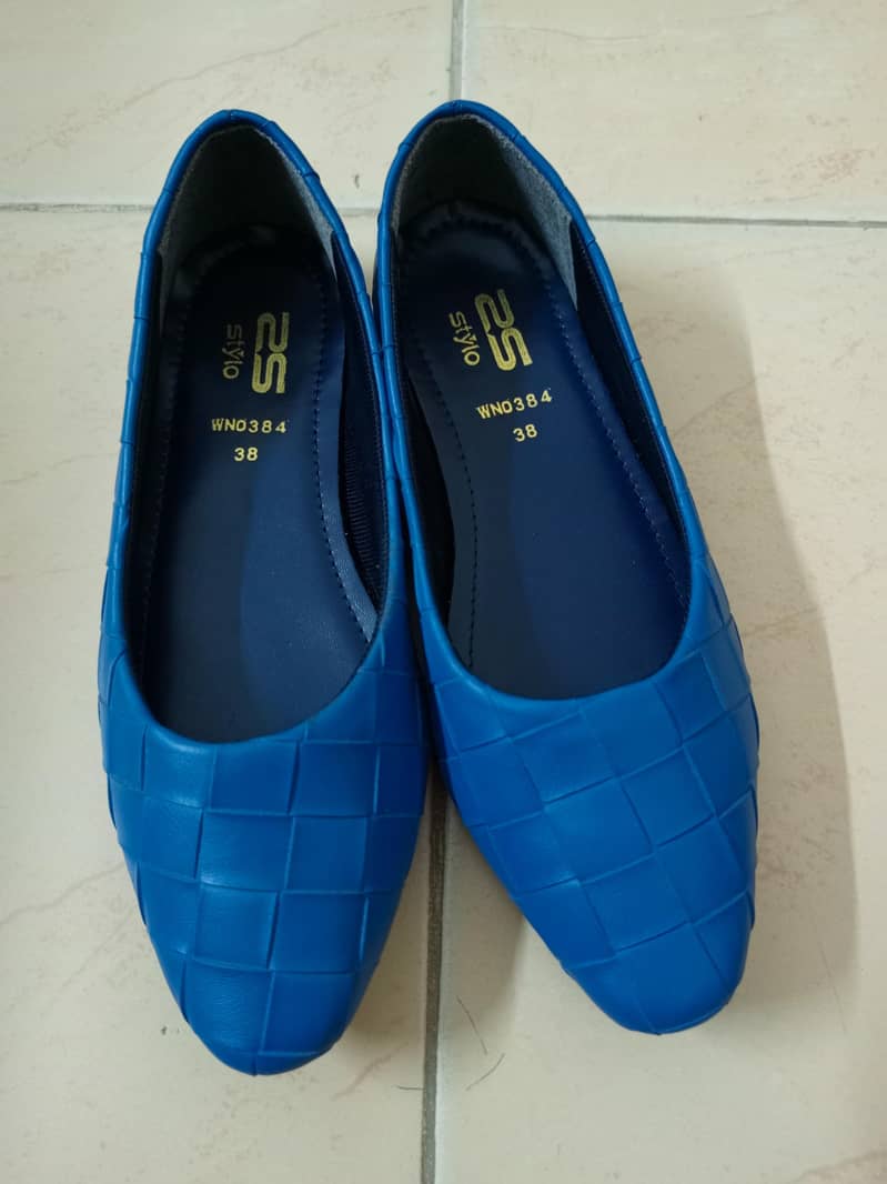 pumps branded 0