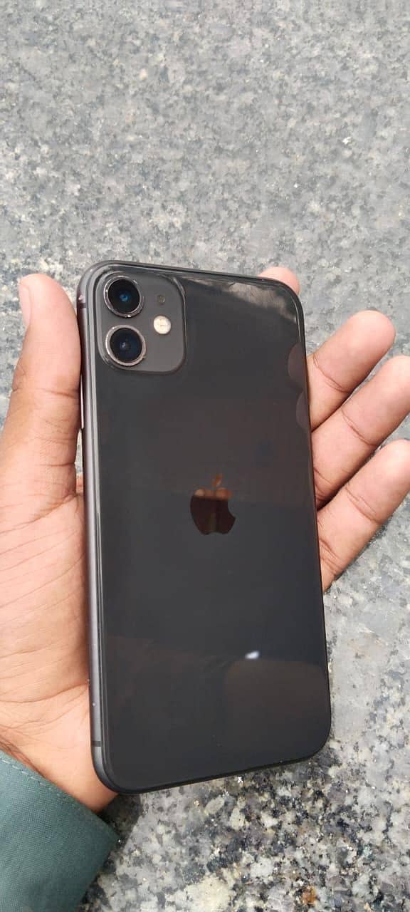 Apple iPhone 11 0