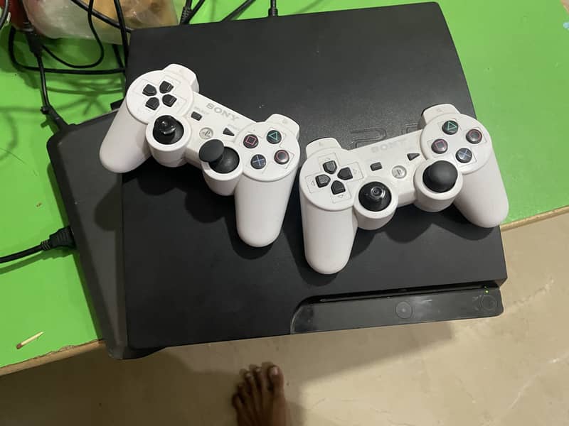 Ps3 slim console 4