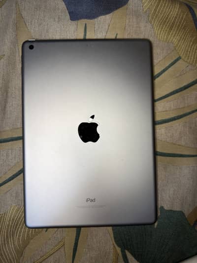 iPad 6th Generation 32GB Brand New Condition