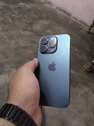 Apple iPhone 15 Pro