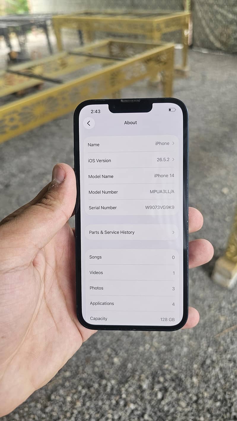 Apple iPhone 14 3