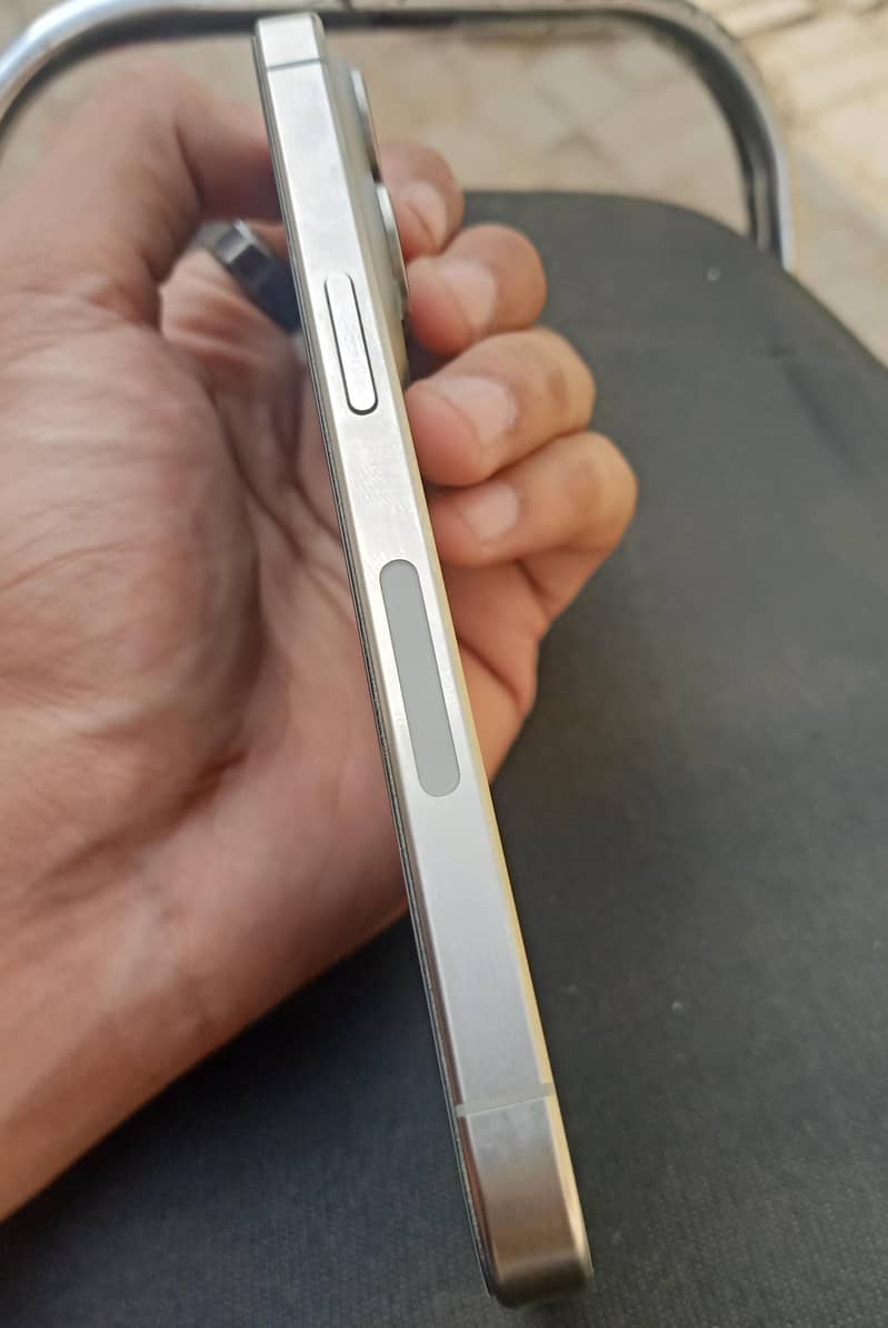 Apple iPhone 15 Pro 5