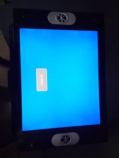 24 inch LCD hai panel ma koi issue nhi hai bikul safa panel hai