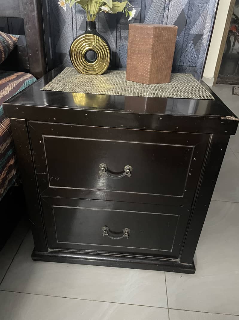 Solid Wooden Bed with one side table and 1 dressing drawer 3