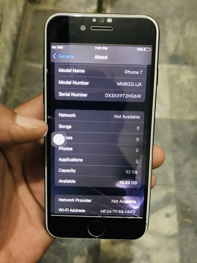 Apple iPhone 7 1