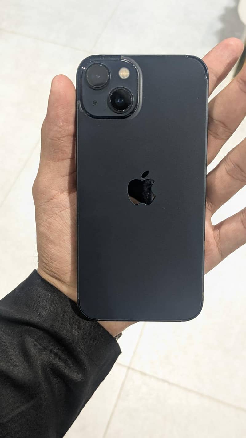 Apple iPhone 13 2