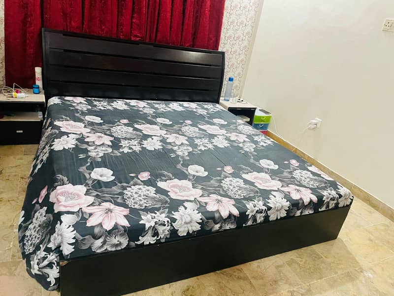 King bed 1