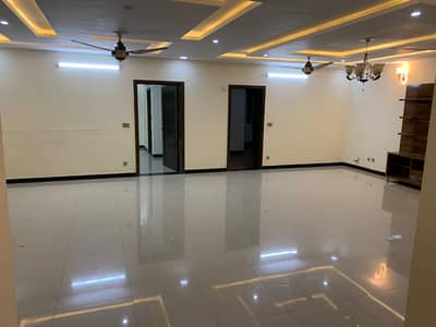 10 marla house duble story bahria town phase 8 for rent