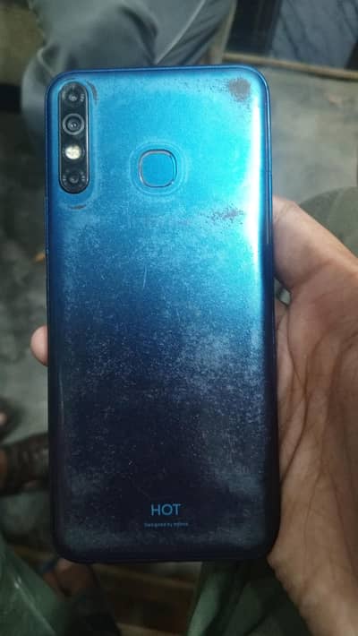 Infinix Hot 8