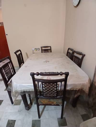 Dinning table with 6 chairs