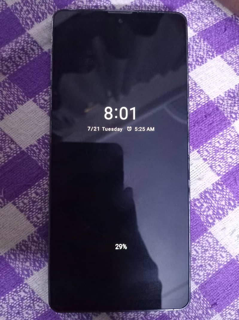 Sharp Aquos Zero6 4