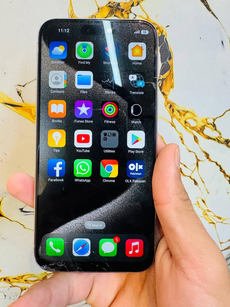 Apple iPhone 15 Pro Max 0