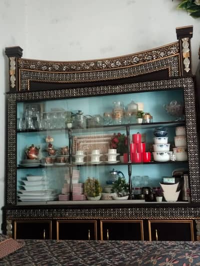 dressing table and shokas