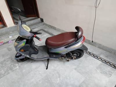 Evee electric scooter mehran modal 2023