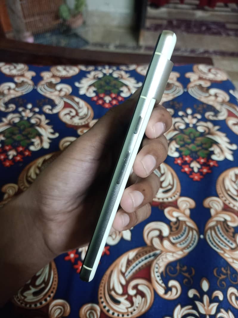 Google Pixel 7 3