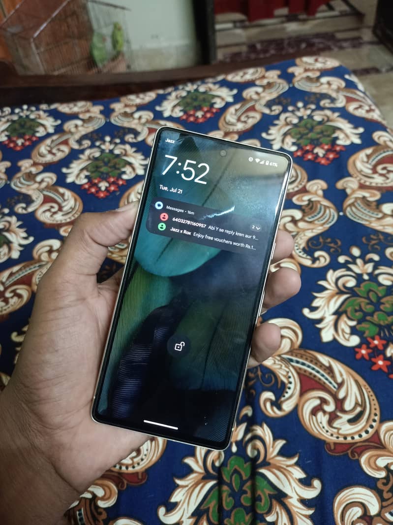 Google Pixel 7 4