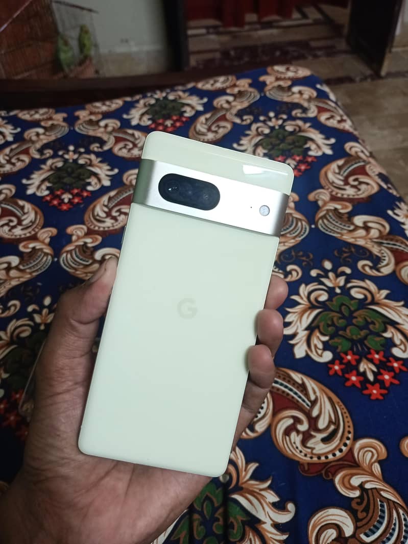 Google Pixel 7 5