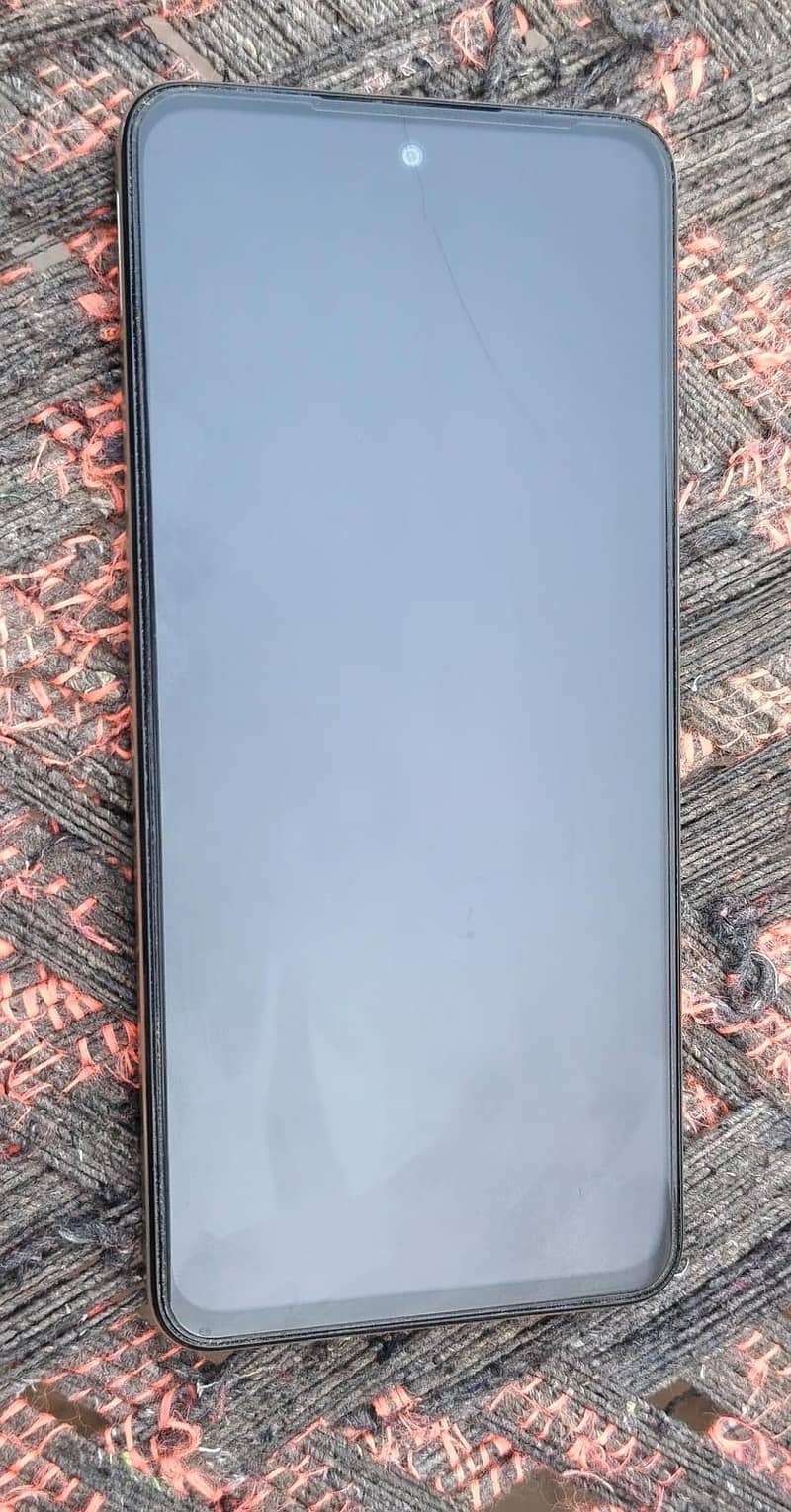 Realme C75 4