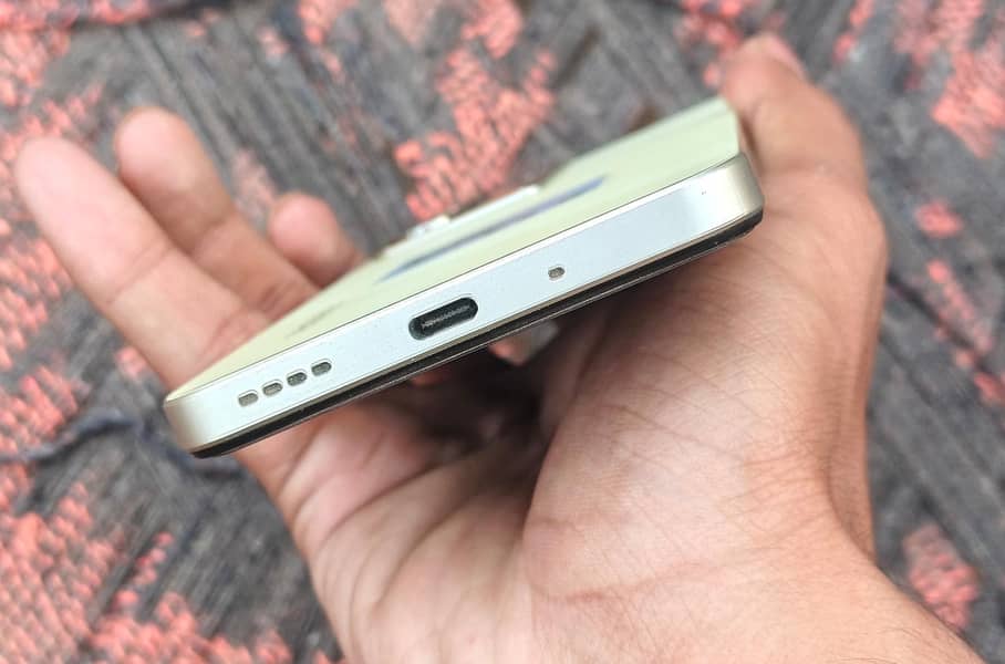 Realme C75 5