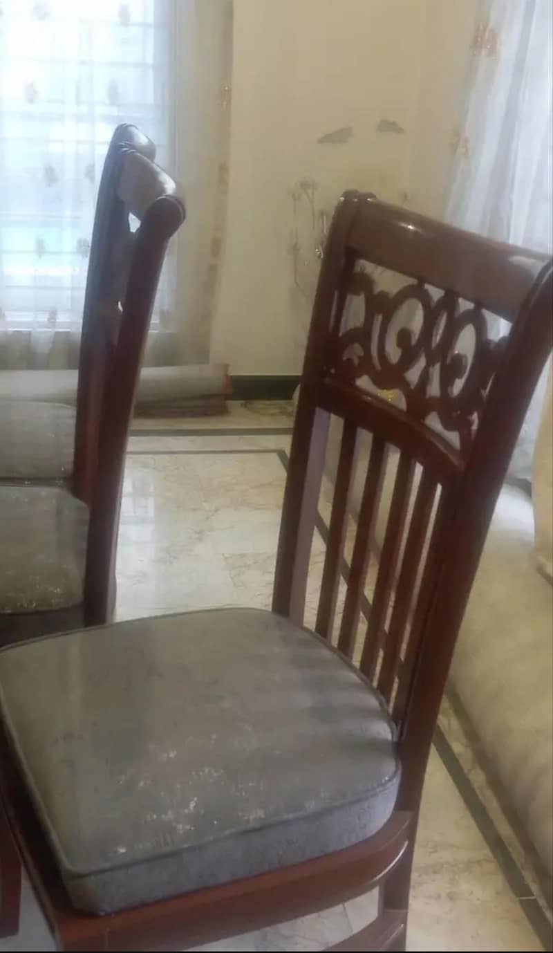 8 seater dining table 0