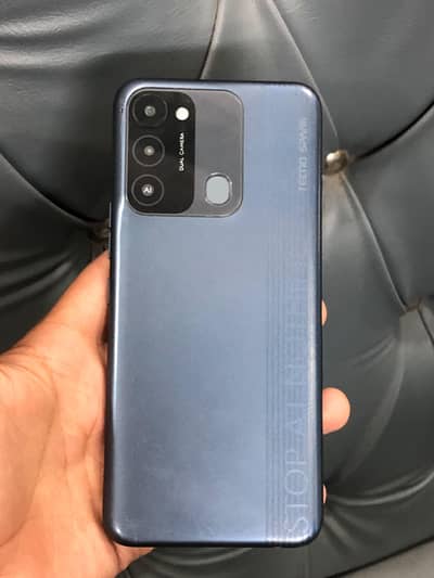 Tecno Spark 8C