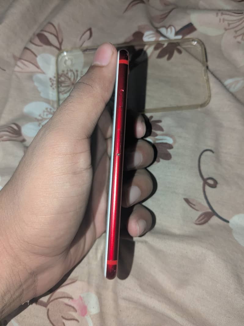Apple iPhone 7 2