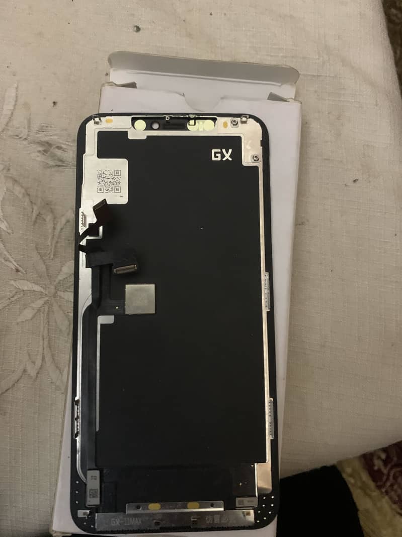 iPhone XS Max panel 1