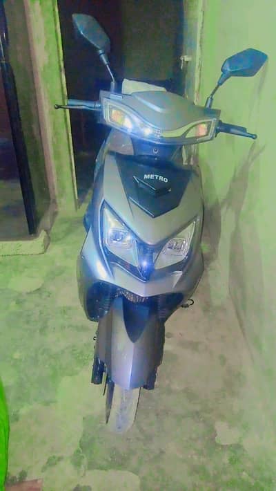 Electric Scooty for Sale – Excellent Condition | Battery Timing Good