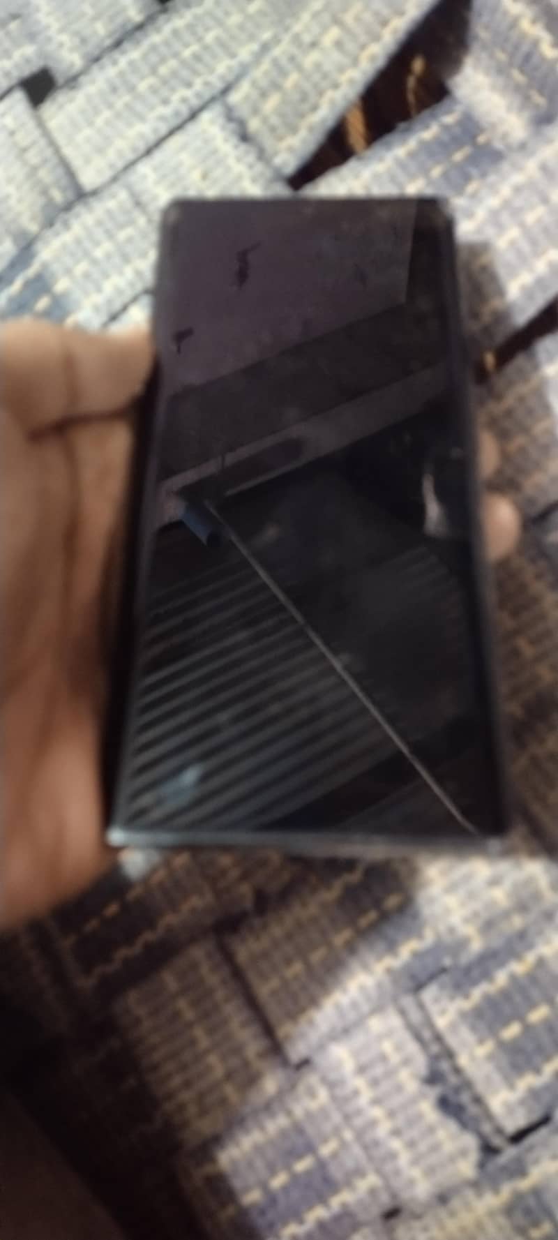 Tecno CAMON 40 Pro 1