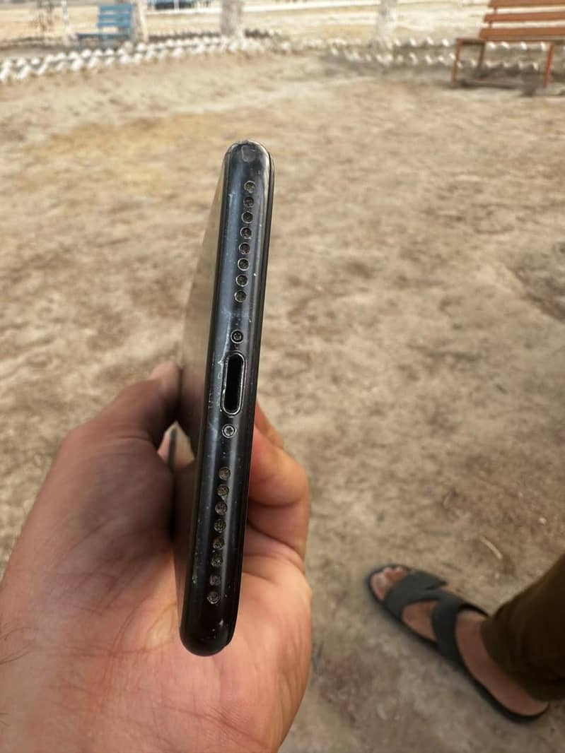 Apple iPhone 7 plus 4