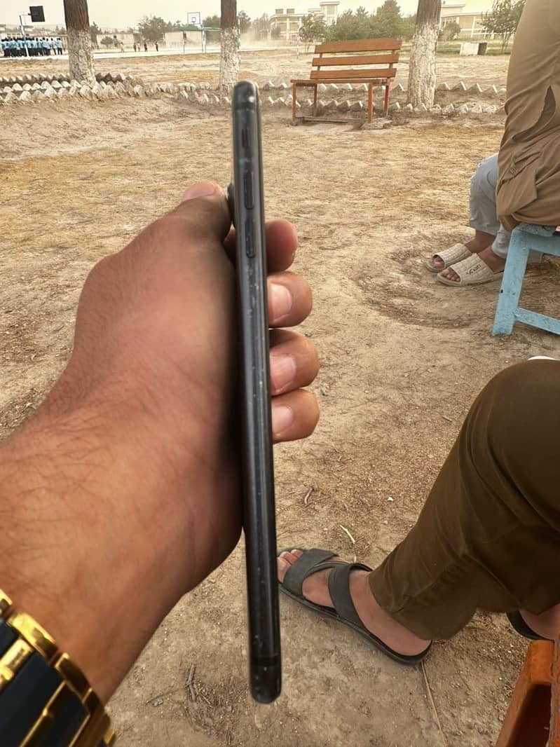 Apple iPhone 7 plus 5