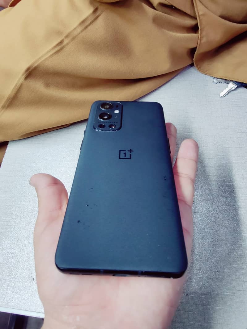 One Plus 9 Pro 1