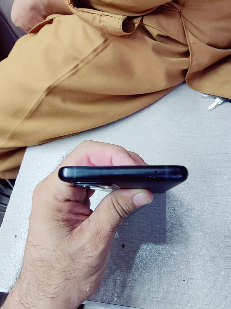 One Plus 9 Pro 6