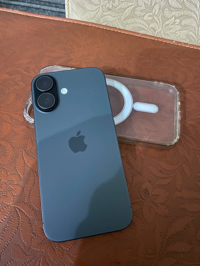Apple iPhone 17 1