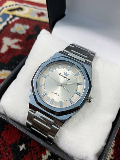 luxury stylishness watch