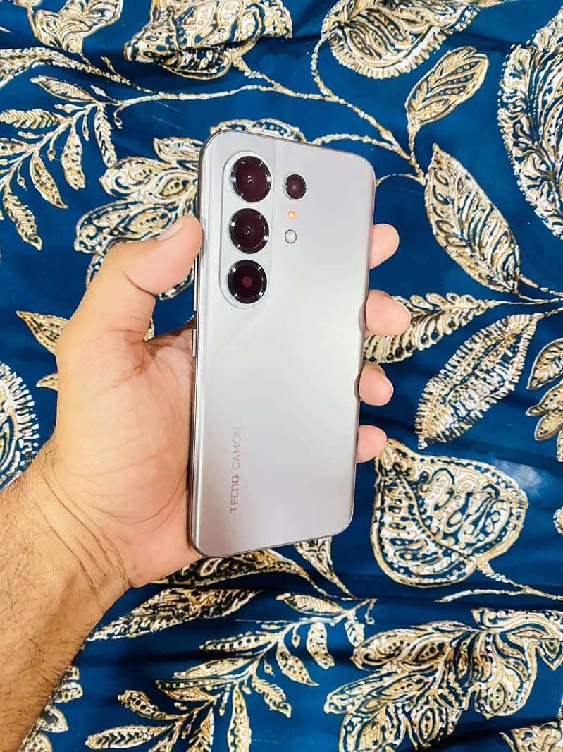 Tecno camon 50 Pro 5