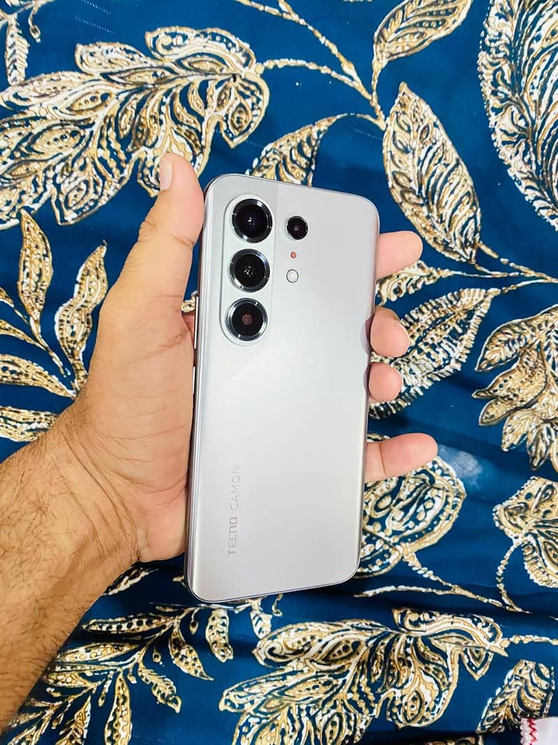 Tecno camon 50 Pro 6