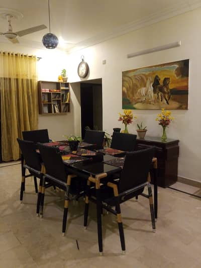 6 seater dining table