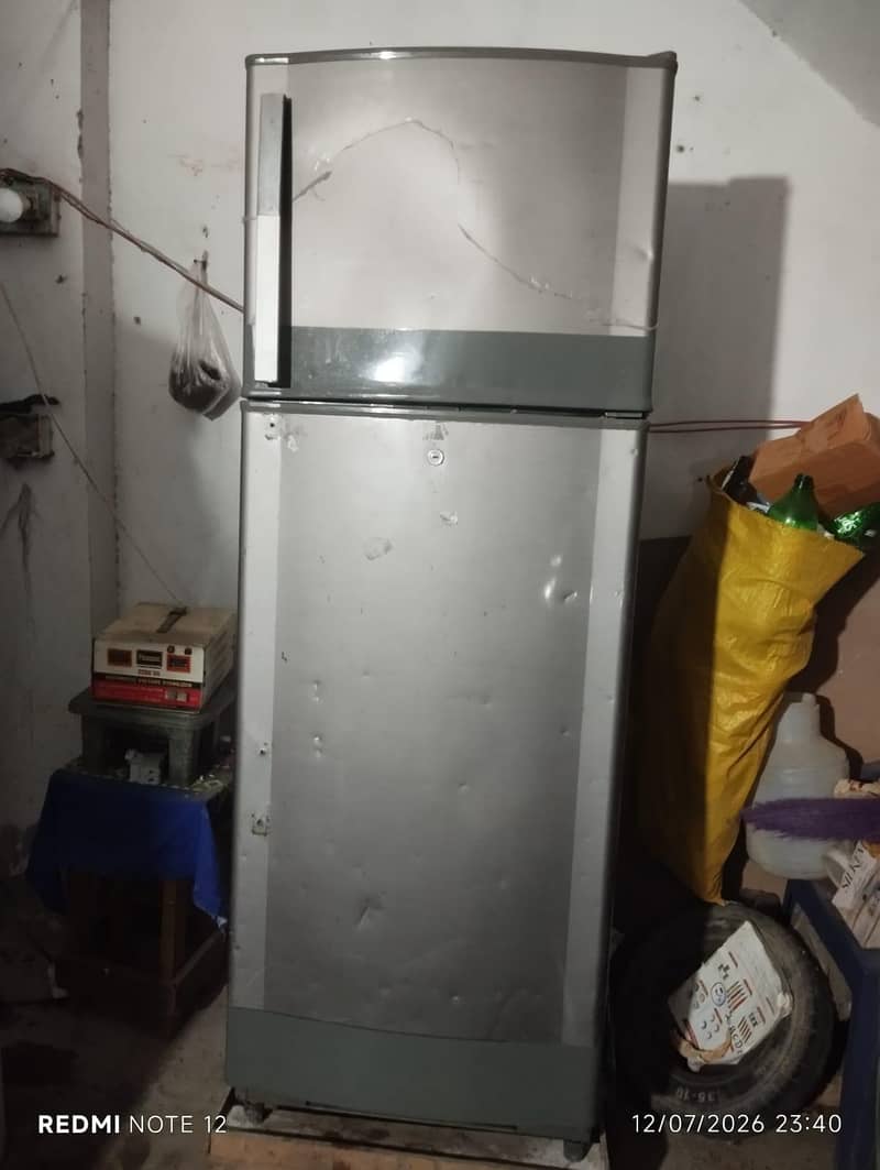 downlec Fridge 0