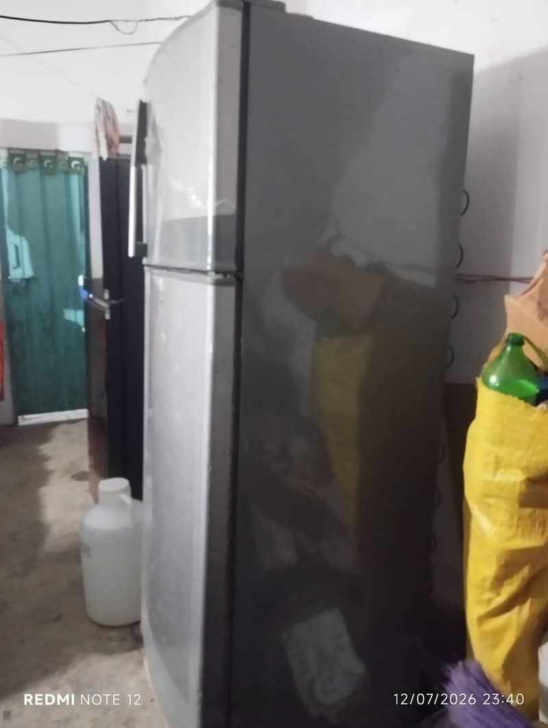 downlec Fridge 1