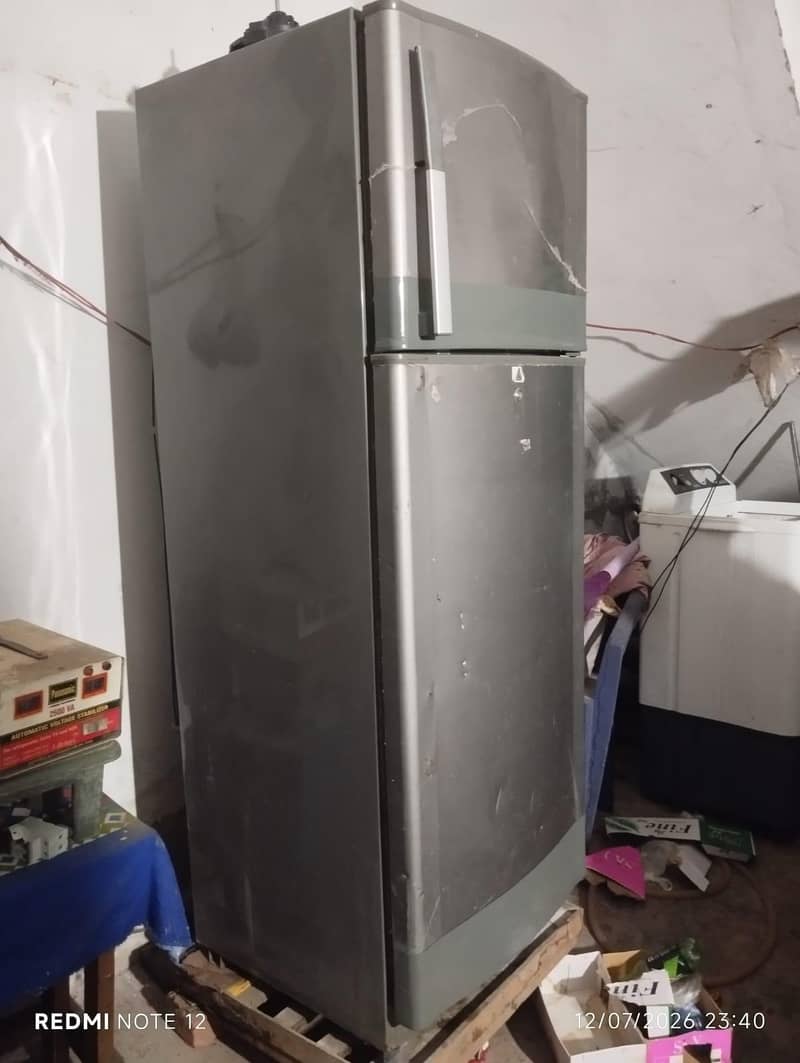downlec Fridge 2