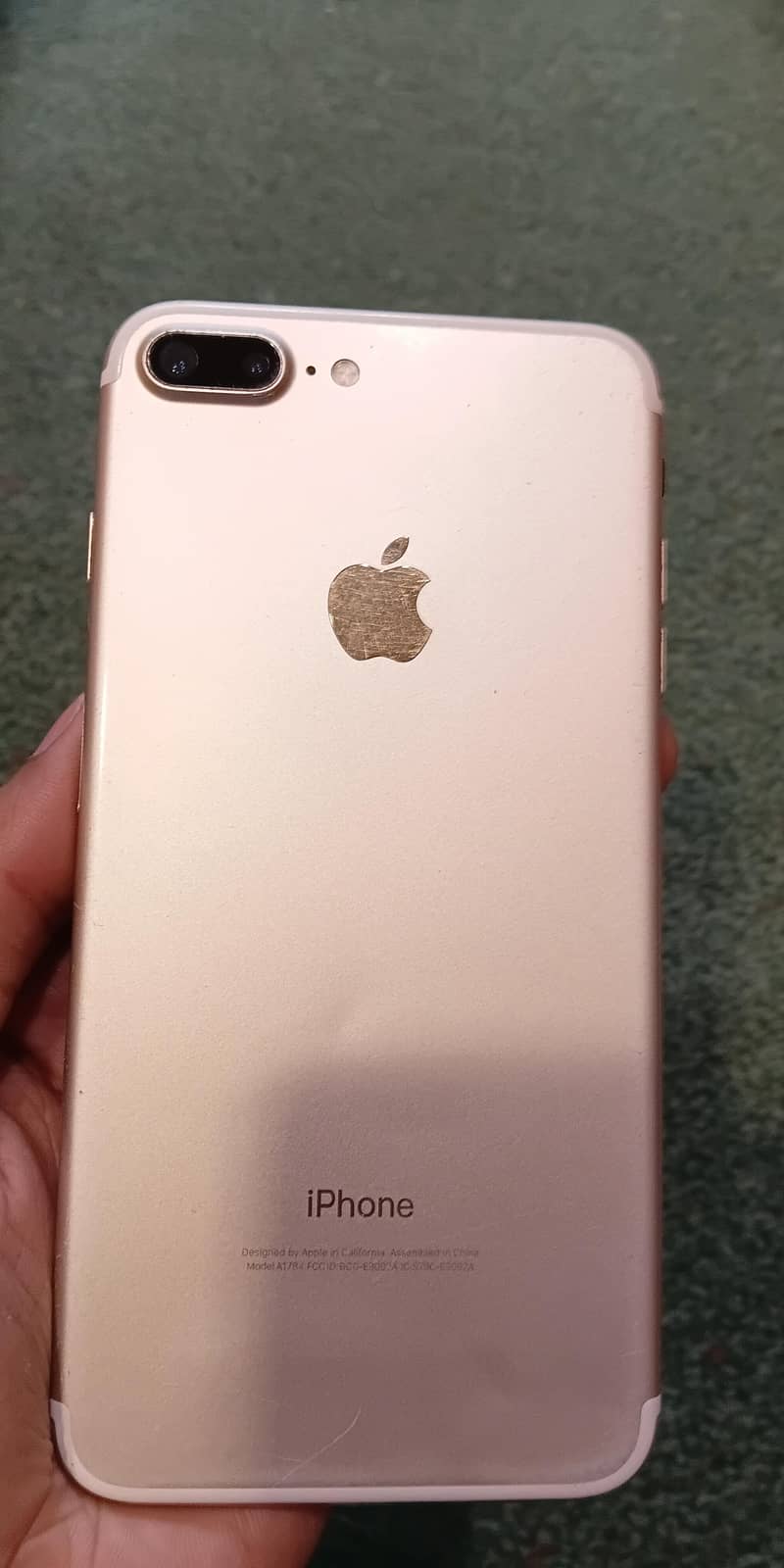 Apple iPhone 7 Plus 3