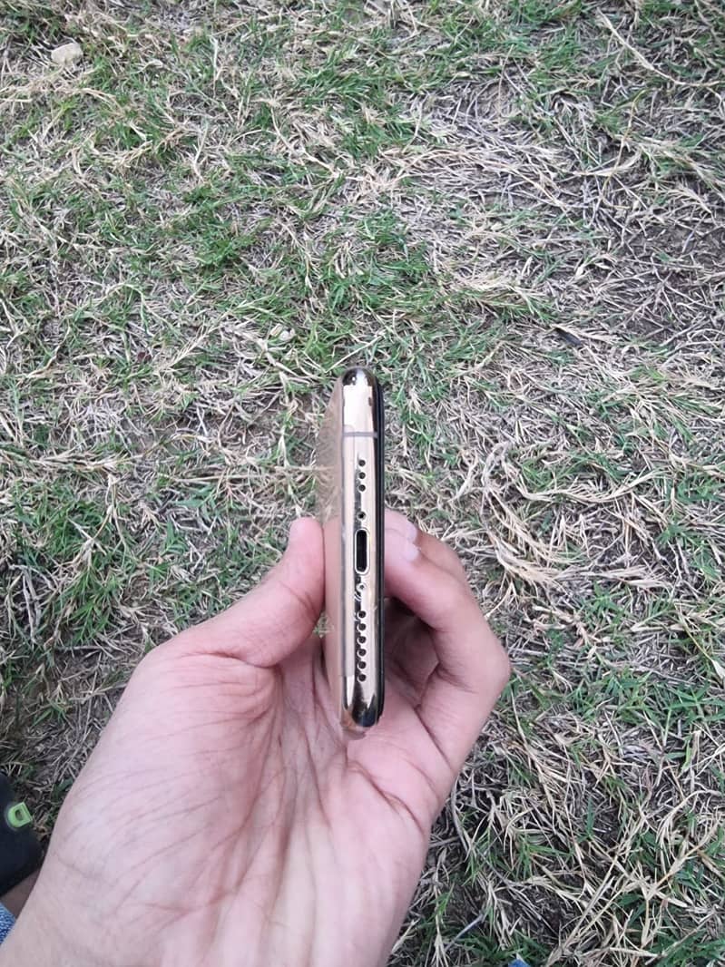 Iphone 11 Pro (NON) 2