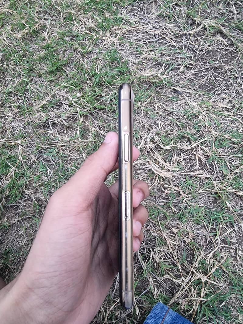 Iphone 11 Pro (NON) 3