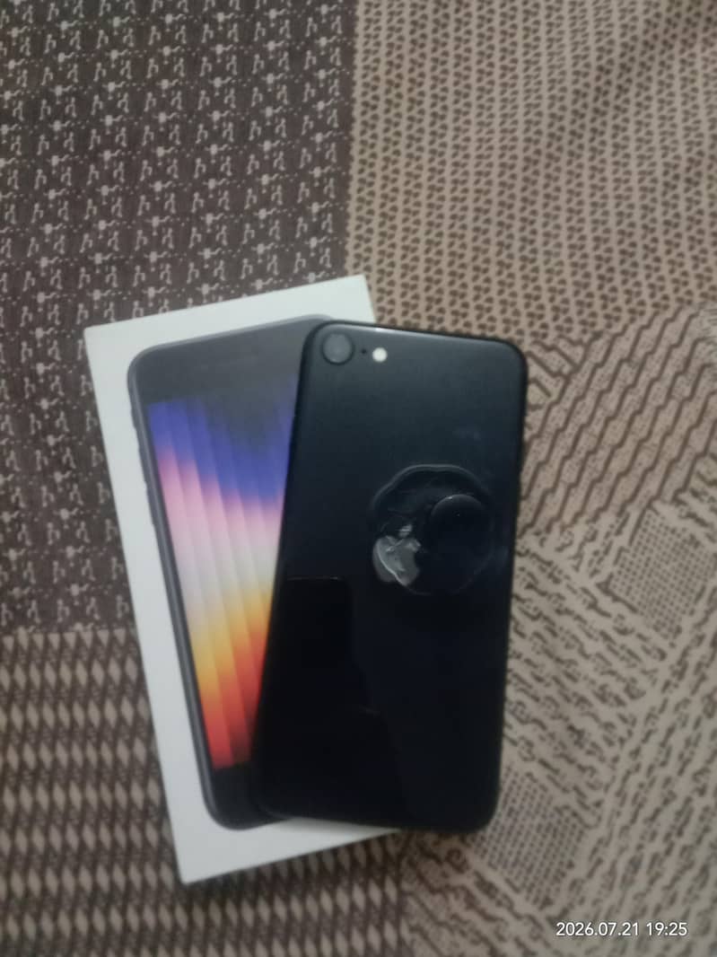 Apple iPhone SE3 1