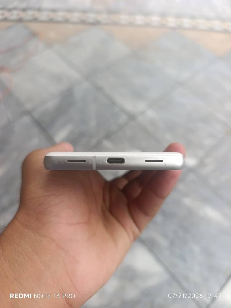 Google Pixel 7a 2