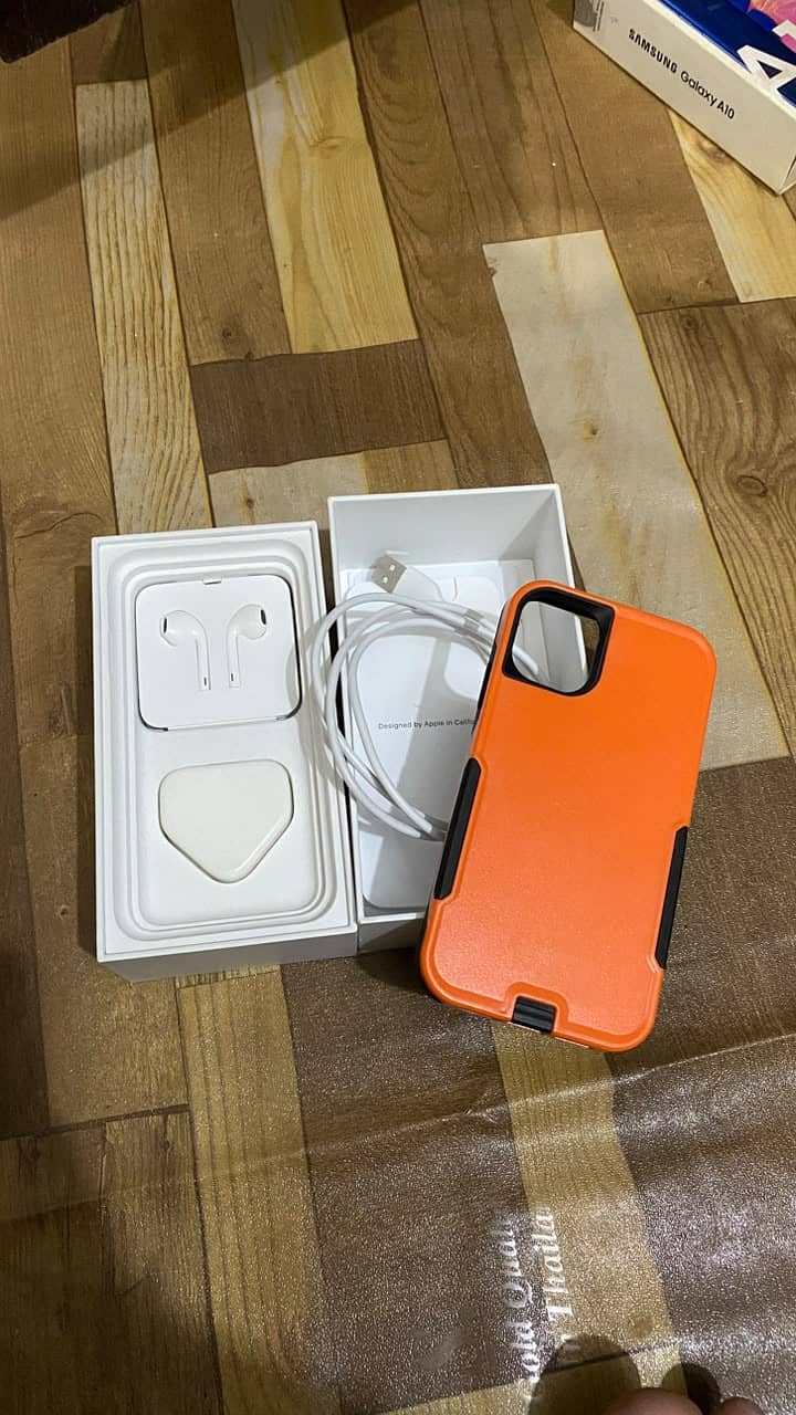 Apple iPhone 11 6